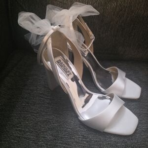 Badgley Mischka Ivory Satin Heels with Tulle Bow